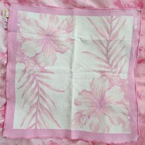 Gyaru Brand Alba Rosa Pink And White Tropical Print Small Hand Face Towel